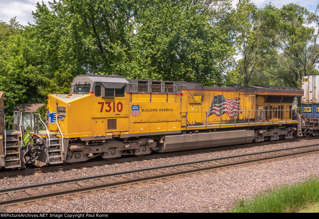 UP 7310, GE CM44AC, westbound on the UPRR